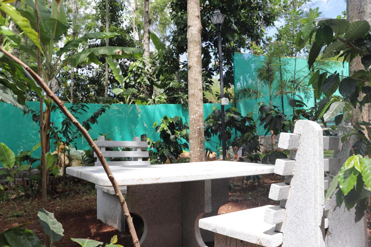 Pine Villa Garden Yercaud Exterior photo